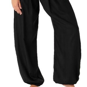 Women's Black Relaxed Fit Pants